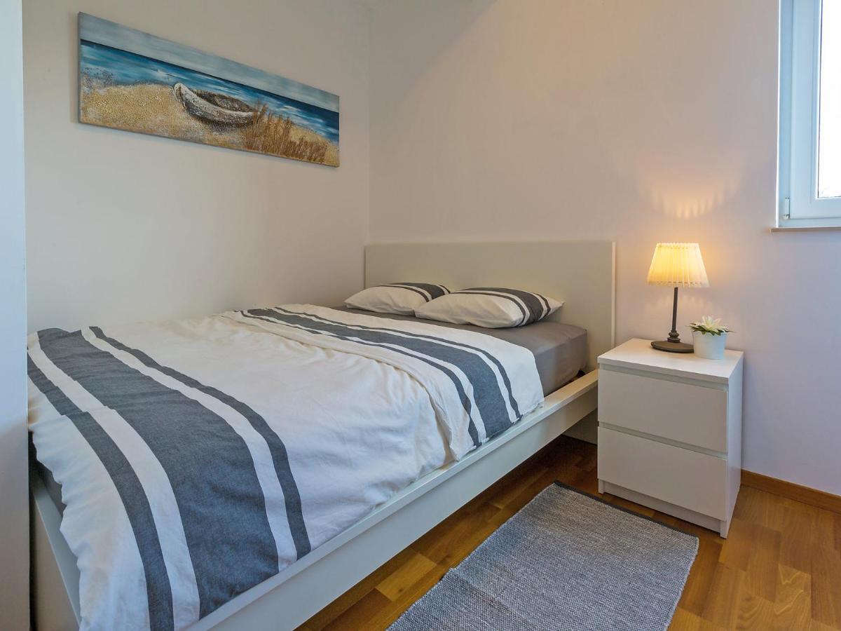 Apartment Cvit 1 By Interhome Klenovica Ngoại thất bức ảnh